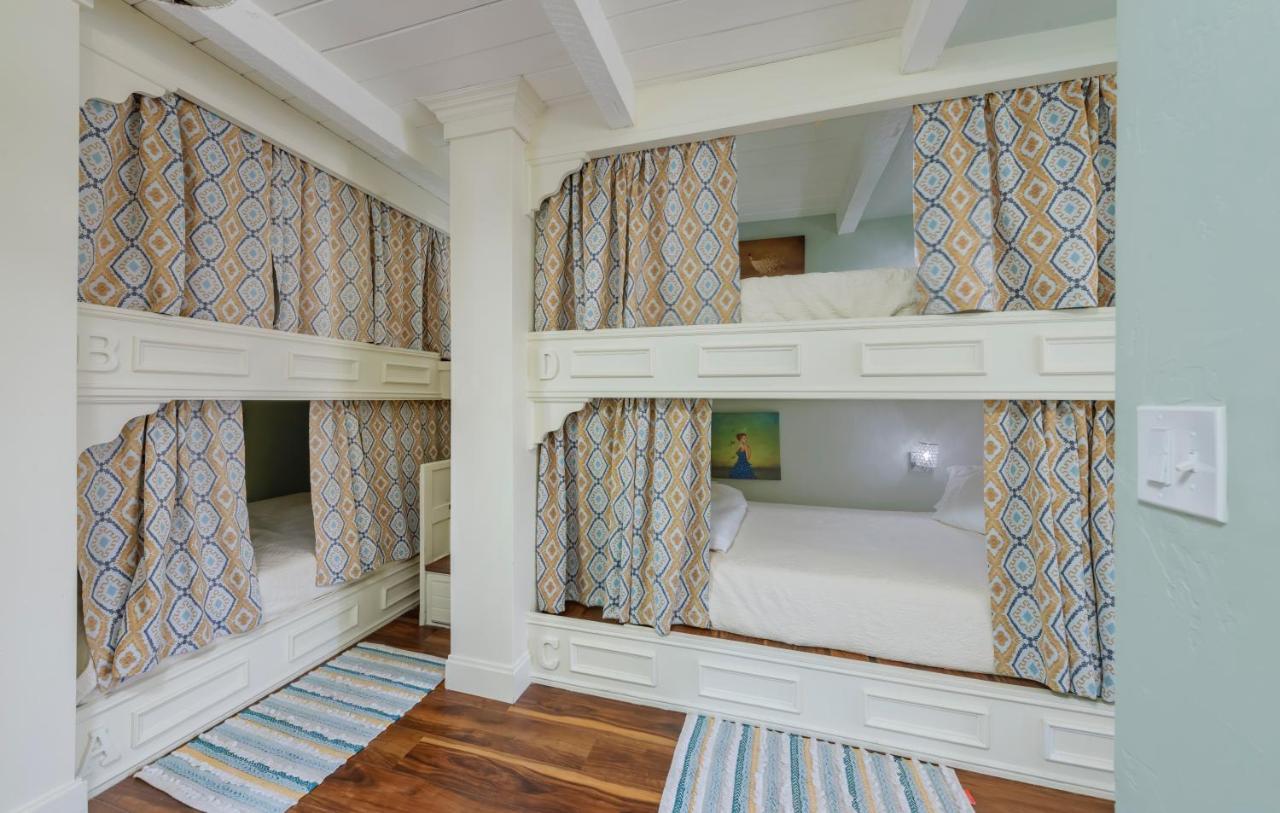 Smart Solution - Individual Private Bed-Pods In Gorgeous Shared Space - Women Only Dorm In Room 5 - Coed House - Full-Sized Mattresses In Individual Pods - With Built-In Private Storage - Gorgeous Shared Room - Affordable Luxury - Sparrow House 凤凰城 外观 照片